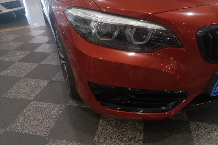 Used BMW 2 Series 2019 225i Convertible Coupe Sports Design Package Right Front Headlight