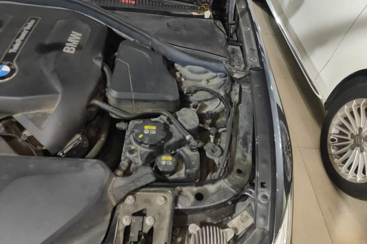 Used BMW 2 Series 2019 225i Sport Design Package Engine Bay Left