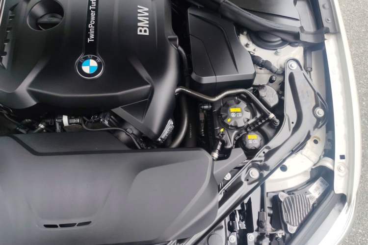 Used BMW 2 Series 2019 225i Convertible Coupe Sports Design Package Engine Bay Left