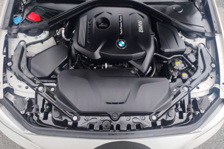 Used BMW 2 Series 2019 225i Convertible Coupe Sports Design Package Engine Bay