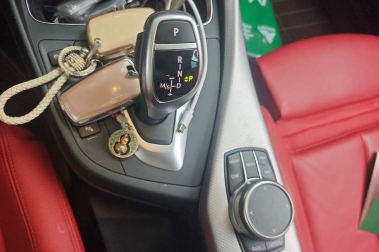 Used BMW 2 Series 2019 225i Convertible Coupe Luxury Edition M Sport Package Gear Lever