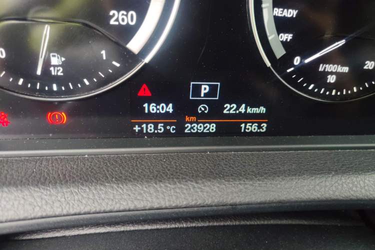 Used BMW 2 Series 2019 225i Convertible Coupe Sports Design Package Odometer Close Up