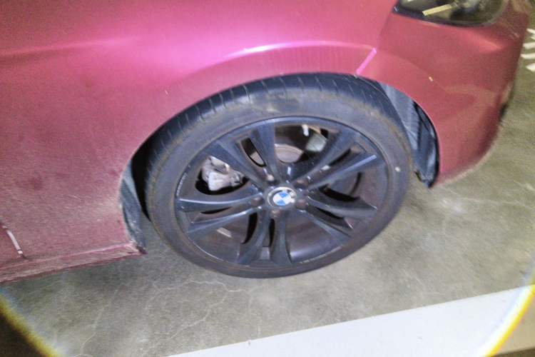 Used BMW 2 Series 2019 225i Convertible Coupe Sports Design Package Right Front Wheel Hub