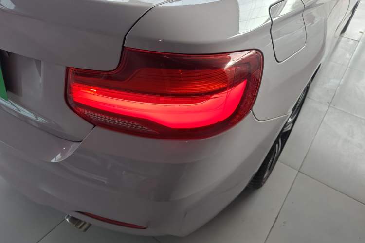 Used BMW 2 Series 2019 225i Convertible Coupe Sports Design Package Exterior 6