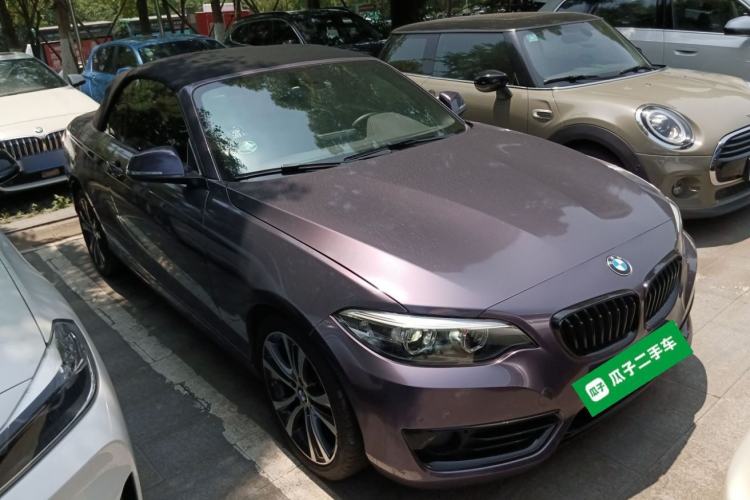 Used BMW 2 Series 2019 225i Convertible Coupe Sports Design Package Front Right 45 Deg