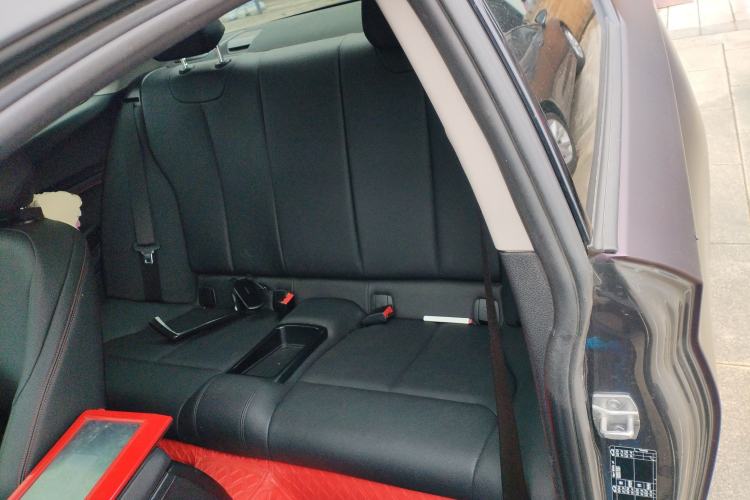 Used BMW 2 Series 2019 225i Sport Design Package Interior 4