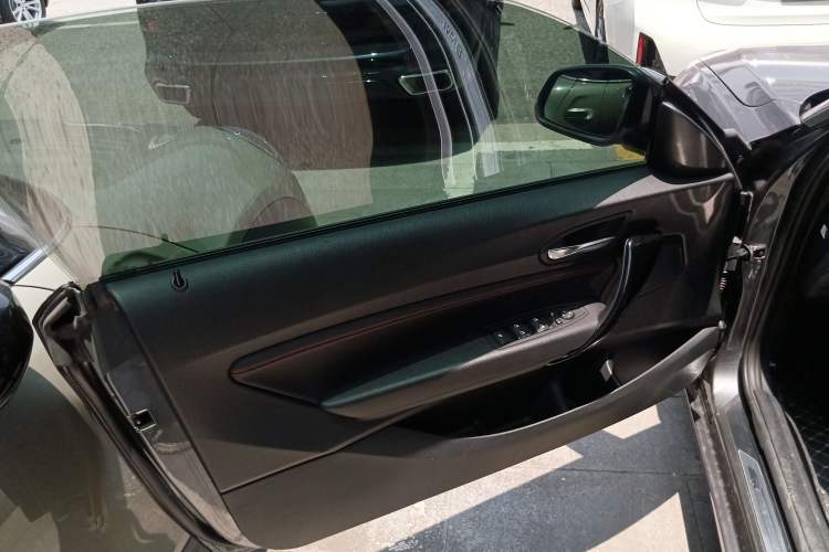 Used BMW 2 Series 2019 225i Convertible Coupe Sports Design Package Left Front Door Interior