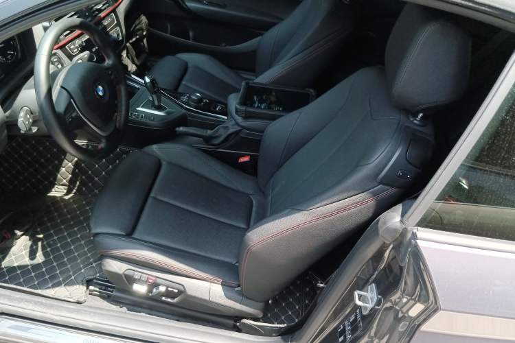 Used BMW 2 Series 2019 225i Convertible Coupe Sports Design Package Left Front Seat