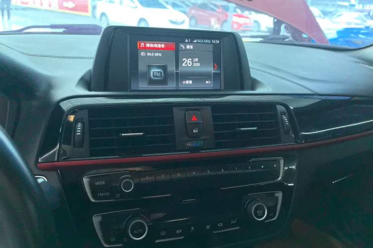 Used BMW 2 Series 2019 225i Convertible Coupe Sports Design Package Audio And AC Panel