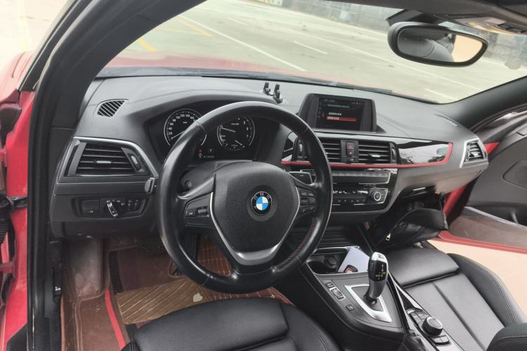 Used BMW 2 Series 2019 225i Convertible Coupe Sports Design Package Center Console