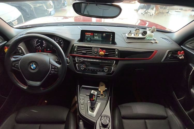 Used BMW 2 Series 2019 225i Convertible Coupe Sports Design Package Center Console