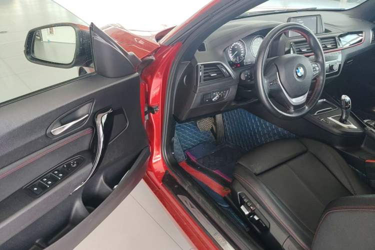 Used BMW 2 Series 2019 225i Convertible Coupe Sports Design Package Driver Seat
