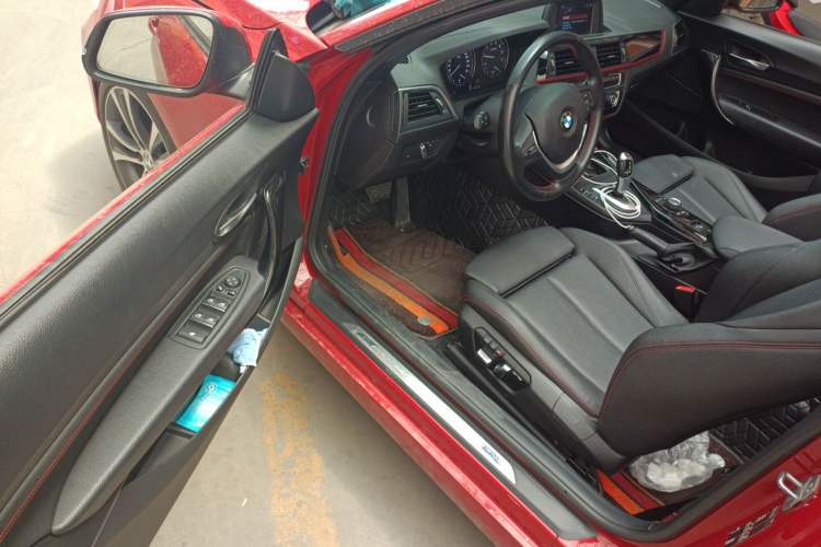 Used BMW 2 Series 2019 225i Convertible Coupe Sports Design Package Driver Seat
