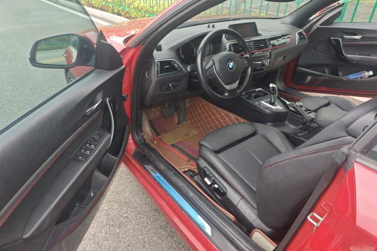 Used BMW 2 Series 2019 225i Convertible Coupe Sports Design Package Driver Seat