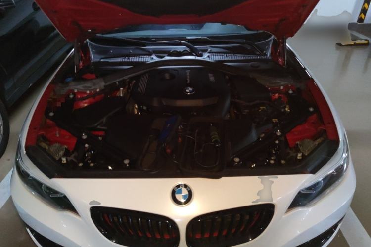 Used BMW 2 Series 2019 225i Convertible Coupe Sports Design Package Engine Bay