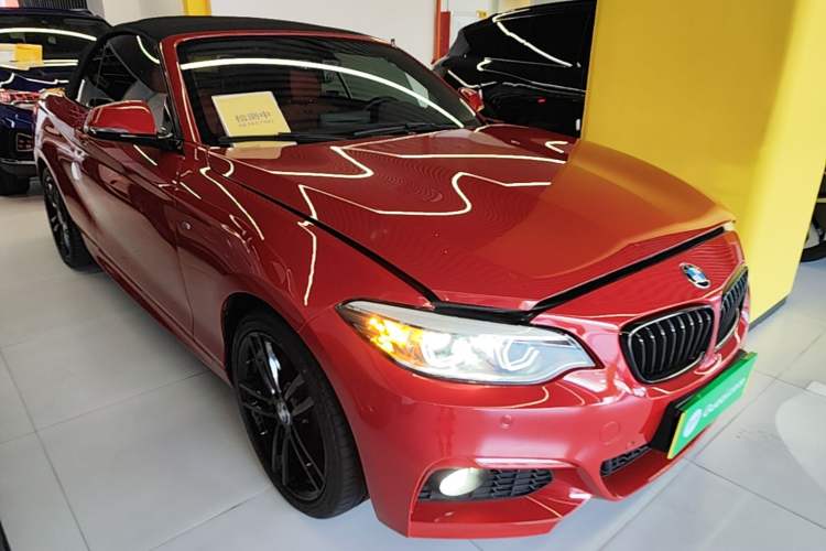 Used BMW 2 Series 2019 225i Convertible Coupe Luxury Edition M Sport Package Exterior 1