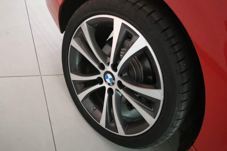 Used BMW 2 Series 2019 225i Convertible Coupe Sports Design Package Exterior 4