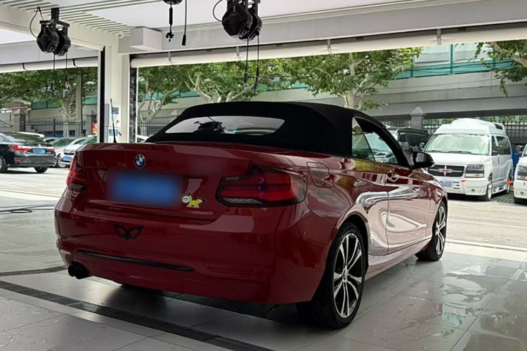 Used BMW 2 Series 2019 225i Convertible Coupe Sports Design Package Exterior 4