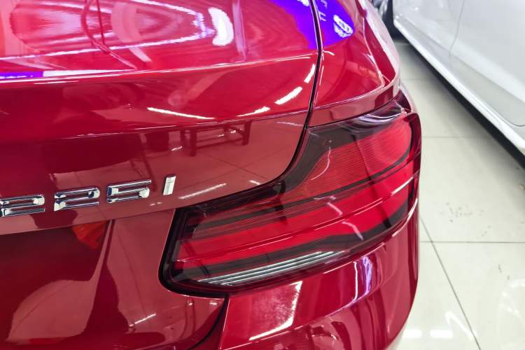 Used BMW 2 Series 2019 225i Convertible Coupe Sports Design Package Exterior 4