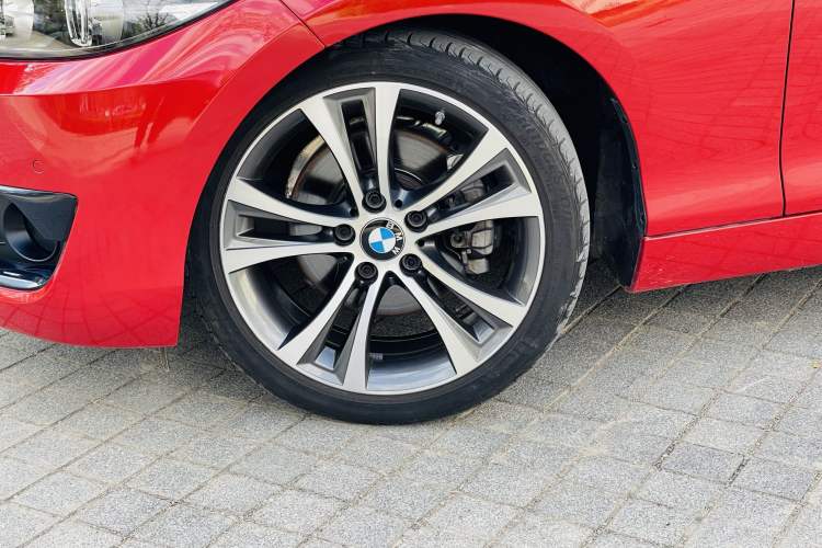 Used BMW 2 Series 2019 225i Convertible Coupe Sports Design Package Exterior 5