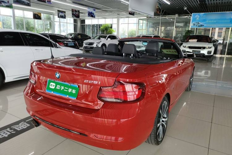 Used BMW 2 Series 2019 225i Convertible Coupe Luxury Edition M Sport Package Exterior 5