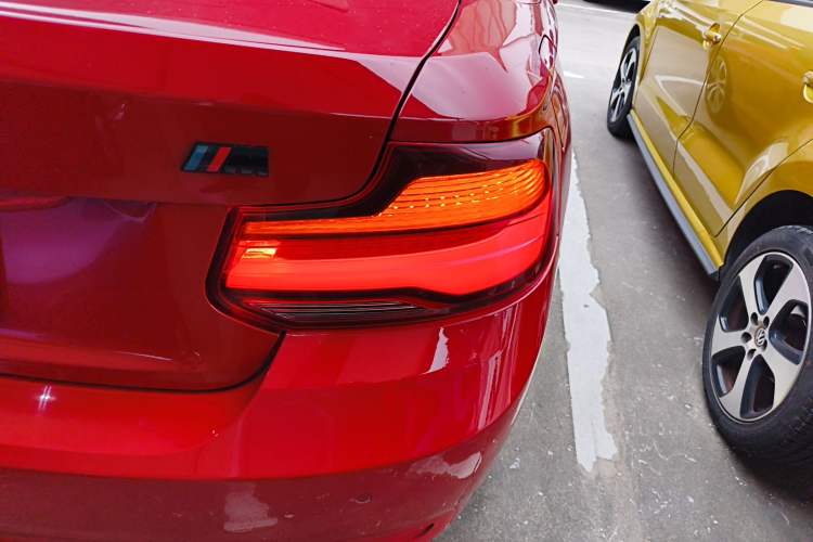 Used BMW 2 Series 2019 225i Convertible Coupe Sports Design Package Exterior 6