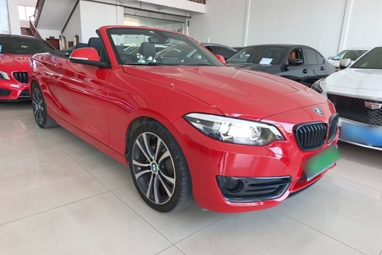 Used BMW 2 Series 2019 225i Convertible Coupe Sports Design Package Front Right 45 Deg