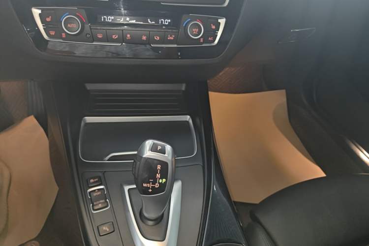 Used BMW 2 Series 2019 225i Convertible Coupe Sports Design Package Gear Lever