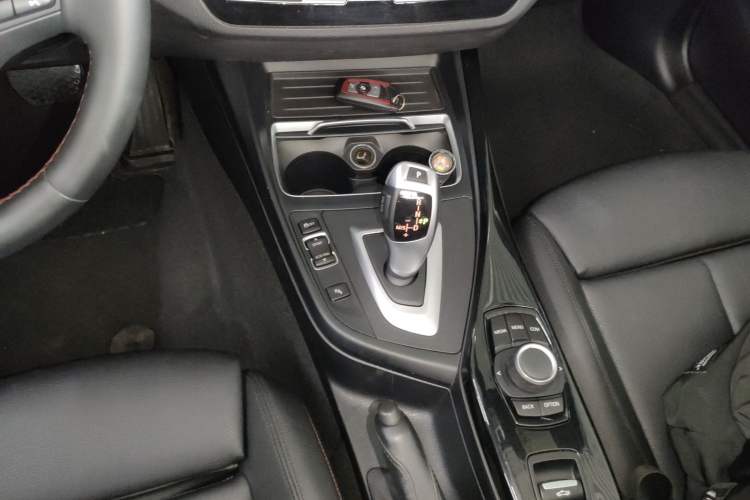 Used BMW 2 Series 2019 225i Convertible Coupe Luxury Edition M Sport Package Gear Lever