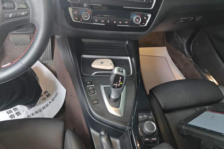 Used BMW 2 Series 2019 225i Convertible Coupe Sports Design Package Gear Lever