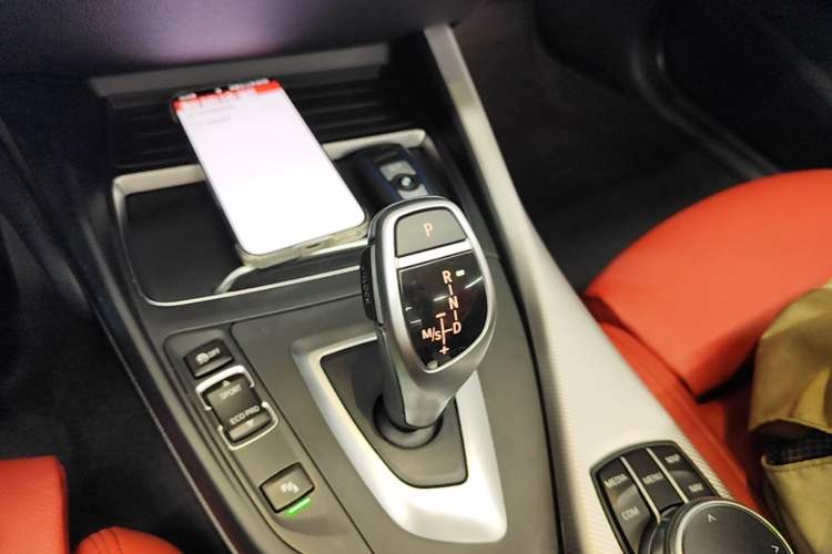 Used BMW 2 Series 2019 225i Convertible Coupe Luxury Edition M Sport Package Gear Lever