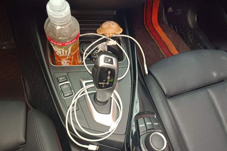 Used BMW 2 Series 2019 225i Convertible Coupe Sports Design Package Gear Lever