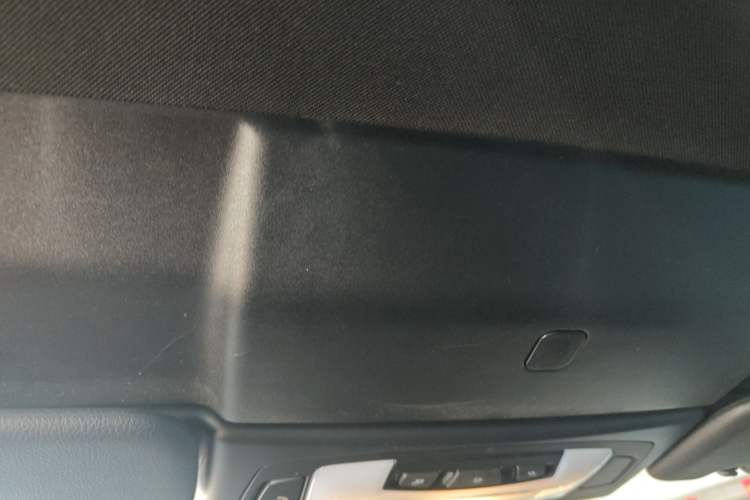Used BMW 2 Series 2019 225i Convertible Coupe Sports Design Package Headliner