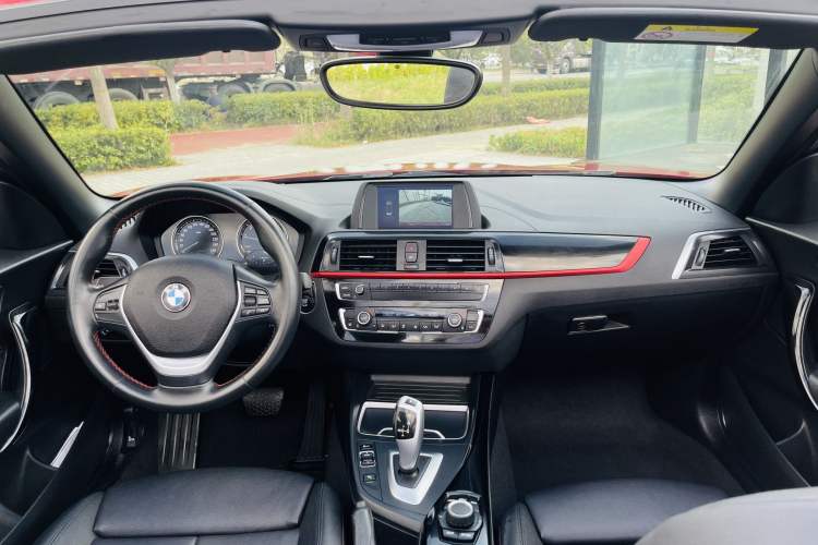 Used BMW 2 Series 2019 225i Convertible Coupe Sports Design Package Interior 1