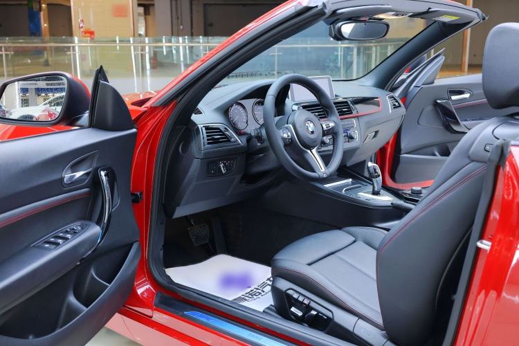Used BMW 2 Series 2019 225i Convertible Coupe Sports Design Package Interior 1