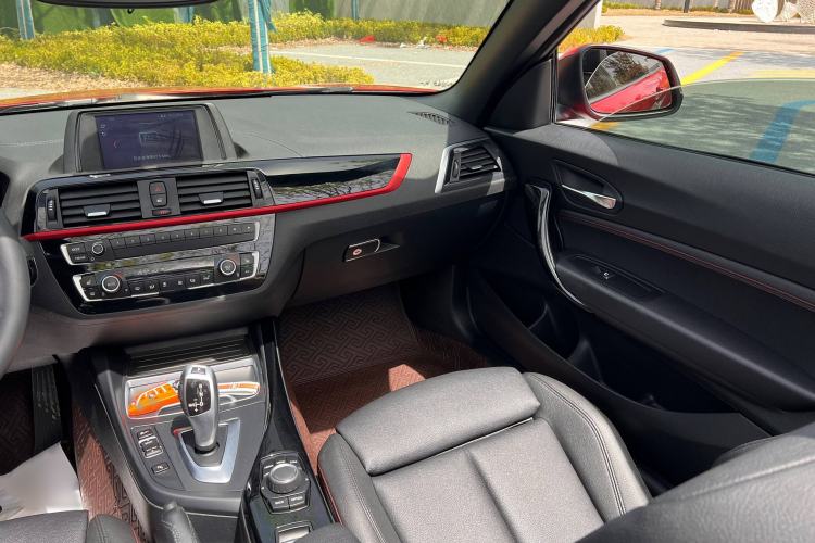 Used BMW 2 Series 2019 225i Convertible Coupe Sports Design Package Interior 11