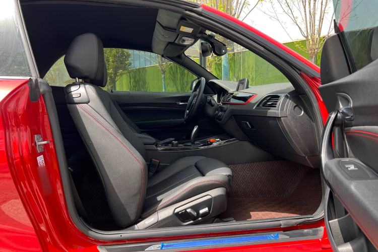 Used BMW 2 Series 2019 225i Convertible Coupe Sports Design Package Interior 13
