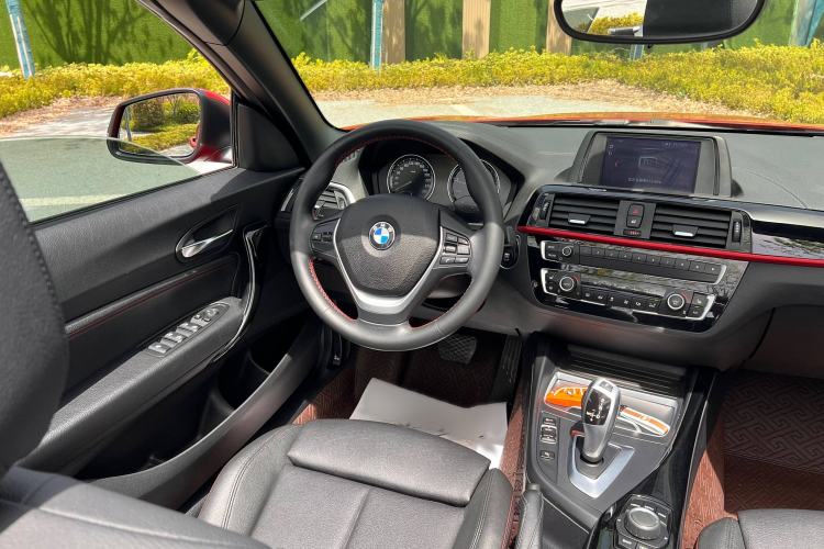 Used BMW 2 Series 2019 225i Convertible Coupe Sports Design Package Interior 2