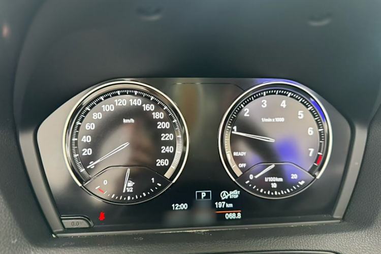 Used BMW 2 Series 2019 225i Convertible Coupe Sports Design Package Interior 2