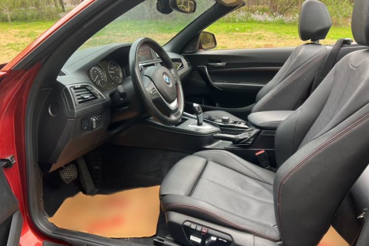 Used BMW 2 Series 2019 225i Convertible Coupe Sports Design Package Interior 3