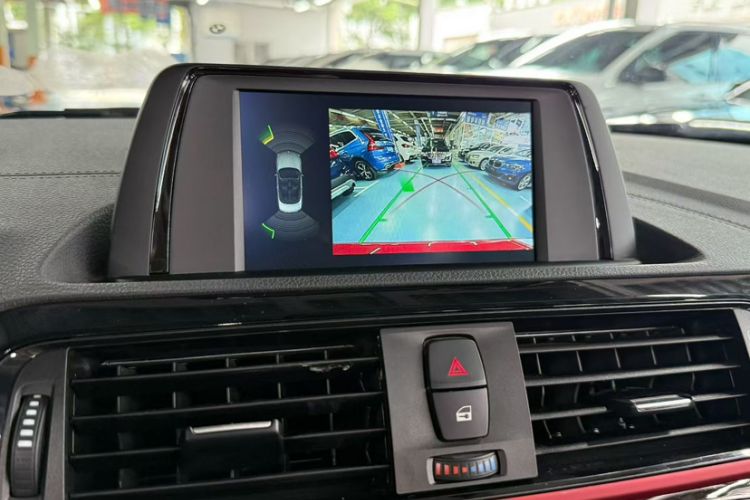 Used BMW 2 Series 2019 225i Convertible Coupe Sports Design Package Interior 3