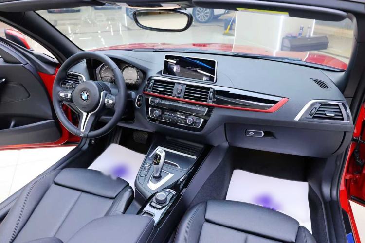 Used BMW 2 Series 2019 225i Convertible Coupe Sports Design Package Interior 4