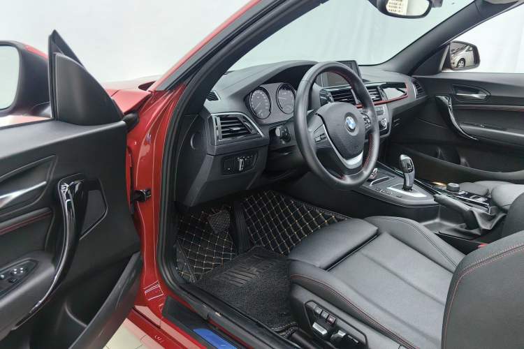 Used BMW 2 Series 2019 225i Convertible Coupe Sports Design Package Interior 5