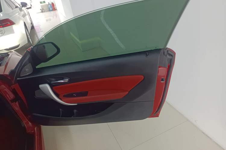 Used BMW 2 Series 2019 225i Luxury Model with M Sport Package Interior 5