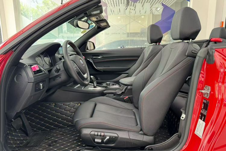 Used BMW 2 Series 2019 225i Convertible Coupe Sports Design Package Interior 5