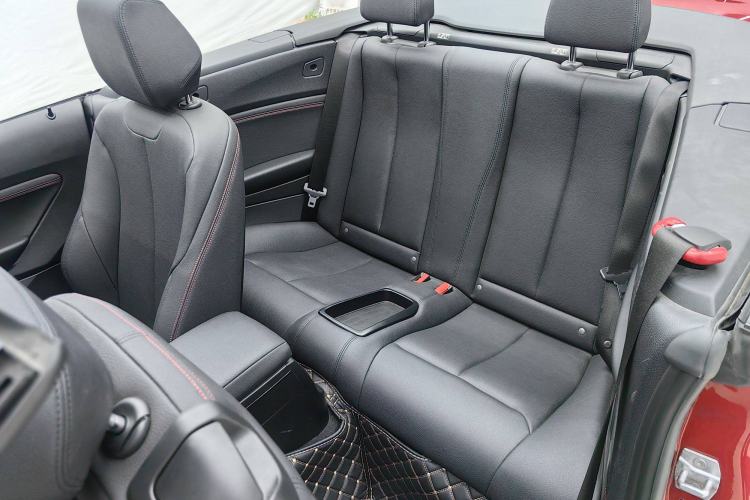 Used BMW 2 Series 2019 225i Convertible Coupe Sports Design Package Interior 6