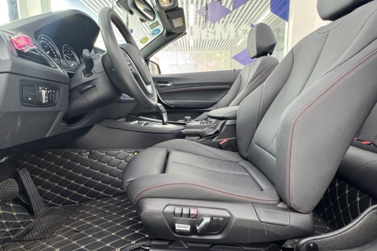 Used BMW 2 Series 2019 225i Convertible Coupe Sports Design Package Interior 7