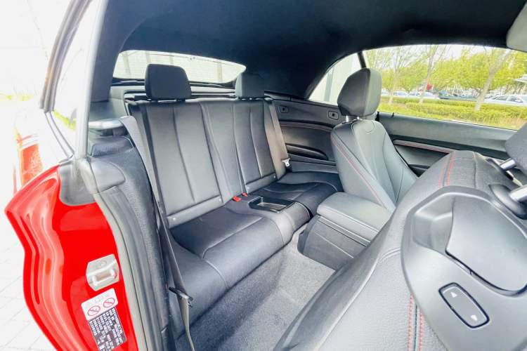 Used BMW 2 Series 2019 225i Convertible Coupe Sports Design Package Interior 9