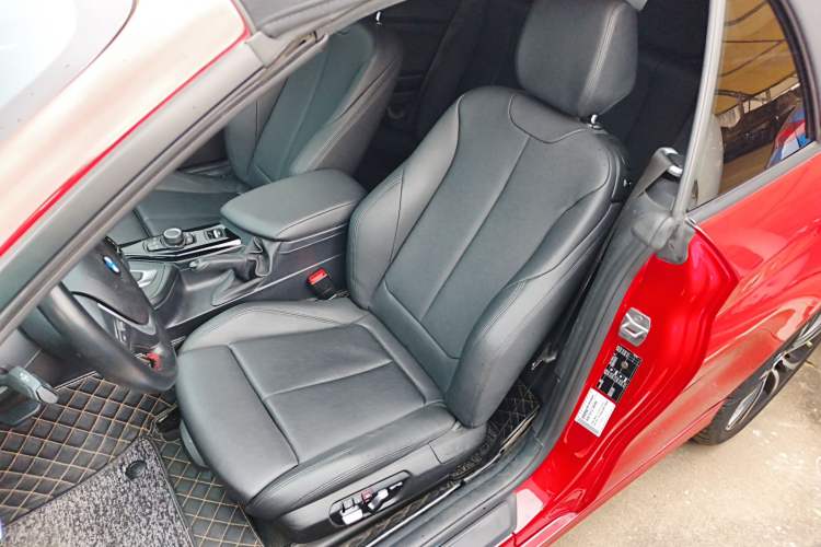 Used BMW 2 Series 2019 225i Convertible Coupe Sports Design Package Left Front Seat