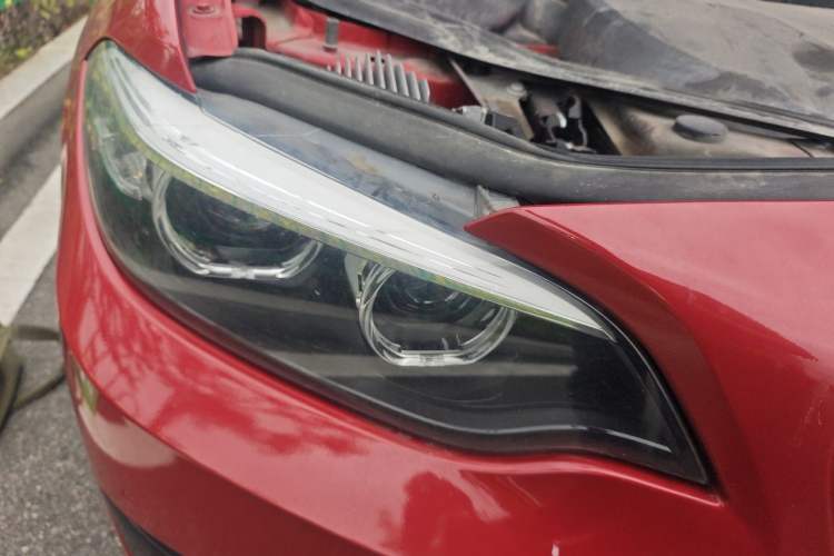 Used BMW 2 Series 2019 225i Convertible Coupe Sports Design Package Right Front Headlight